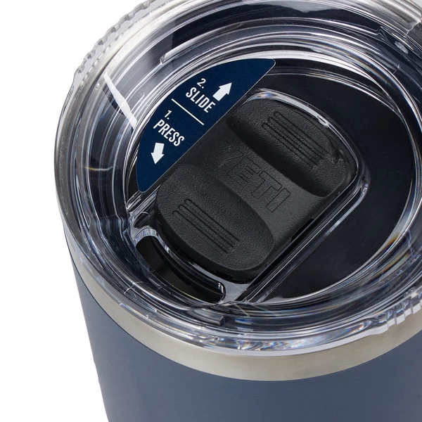 Yeti Coolers RAMBLER 30 OZ TRAVEL MUG Thermobecher NAVY 6 Yeti Coolers RAMBLER 30 OZ TRAVEL MUG Thermobecher NAVY – Bild 4
