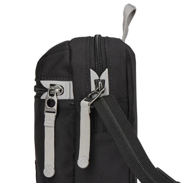 Pacsafe GO MICRO CROSSBODY Umhängetasche JET BLACK 5 Pacsafe GO MICRO CROSSBODY Umhängetasche JET BLACK – Bild 3